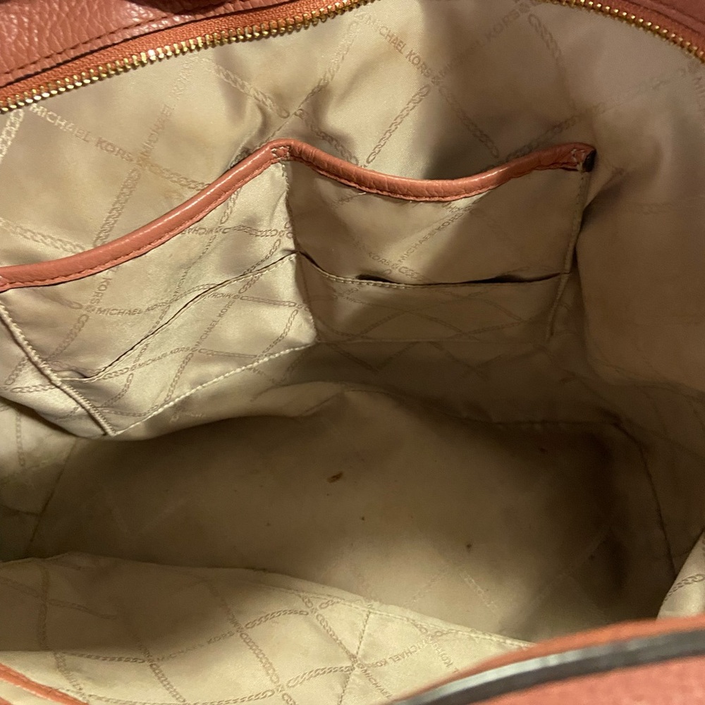 Michael Kors purse - Picture 6 of 13